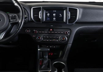 Подержанный автомобиль Kia Sportage 2018 года (13 фото)
