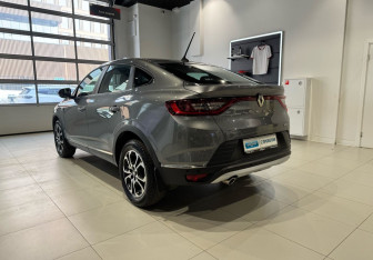 Подержанный автомобиль Renault Arkana 2019 года (6 фото)