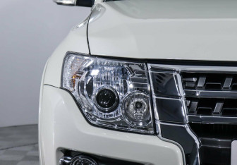 Подержанный автомобиль Mitsubishi Pajero 2021 года (7 фото)