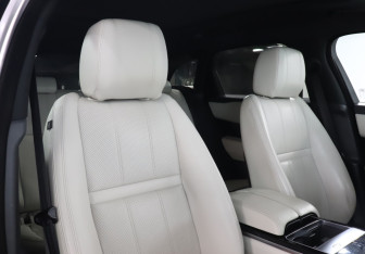 Подержанный автомобиль Land Rover Range Rover Velar 2018 года (16 фото)