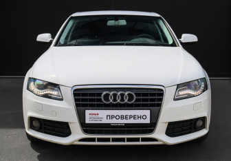 Подержанный автомобиль Audi A4 Sedan 2009 года (2 фото)