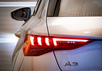 Подержанный автомобиль Audi A3 Hatchback 2021 года (28 фото)