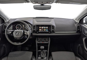 Подержанный автомобиль Skoda Karoq 2021 года (14 фото)