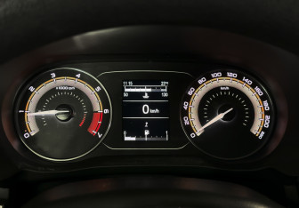 Подержанный автомобиль LADA (ВАЗ) Vesta Sedan 2023 года (11 фото)