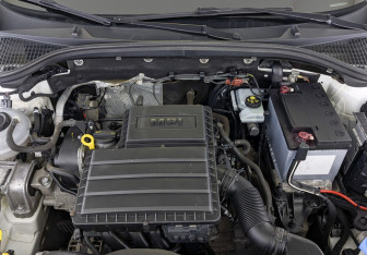 Подержанный автомобиль Skoda Octavia Liftback 2018 года (9 фото)