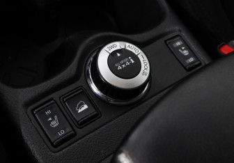 Подержанный автомобиль Nissan X-Trail 2017 года (15 фото)