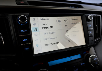 Подержанный автомобиль Toyota RAV4 2019 года (26 фото)