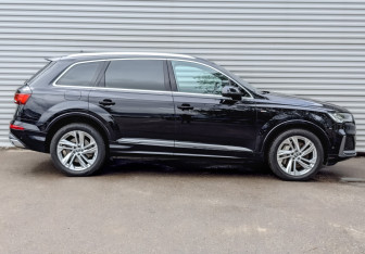 Подержанный автомобиль Audi Q7 2020 года (4 фото)