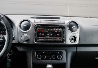 Подержанный автомобиль Volkswagen Amarok 2013 года (18 фото)