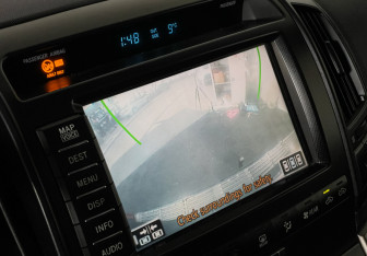 Подержанный автомобиль Toyota Land Cruiser Suv 2009 года (17 фото)