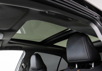 Подержанный автомобиль Toyota Camry Sedan 2024 года (13 фото)
