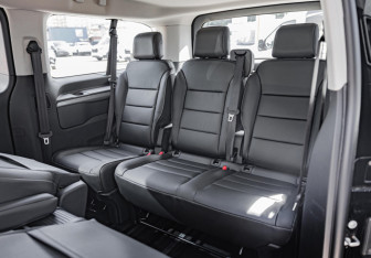 Новый Peugeot Traveller 2025 (13 фото)