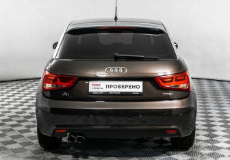Подержанный автомобиль Audi A1 2013 года (6 фото)