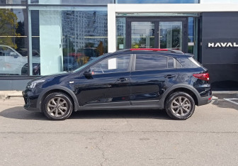 Подержанный автомобиль Kia Rio Sedan 2022 года (8 фото)