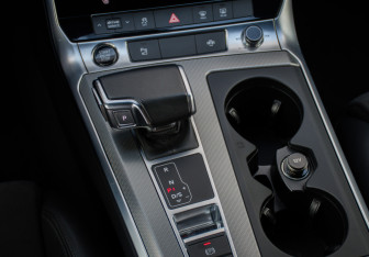 Подержанный автомобиль Audi A6 Sedan 2020 года (22 фото)