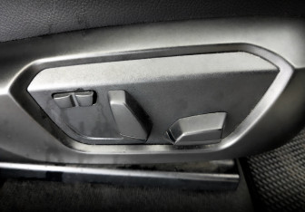 Подержанный автомобиль BMW X4 2017 года (25 фото)