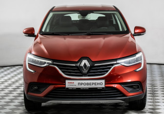 Подержанный автомобиль Renault Arkana 2021 года (2 фото)