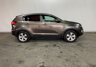 Подержанный автомобиль Kia Sportage 2013 года (4 фото)