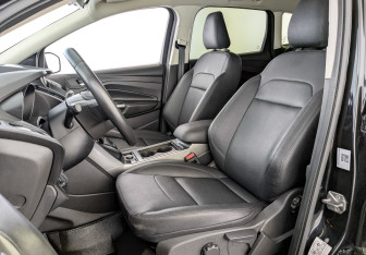 Подержанный автомобиль Ford Kuga 2019 года (20 фото)