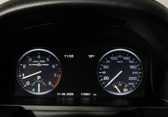Подержанный автомобиль Land Rover Range Rover 2011 года (11 фото)