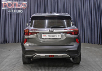 Подержанный автомобиль Kia Seltos 2021 года (5 фото)