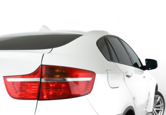 Подержанный автомобиль BMW X6 2012 года (21 фото)