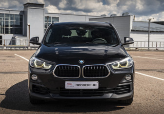 Подержанный автомобиль BMW X2 2018 года (2 фото)