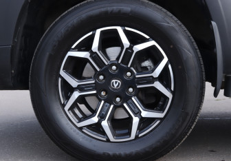 Подержанный автомобиль Changan Hunter Plus 2023 года (24 фото)