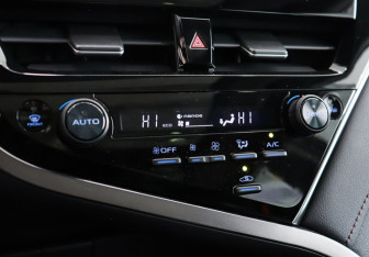 Новый Toyota Camry Sedan 2025 (25 фото)