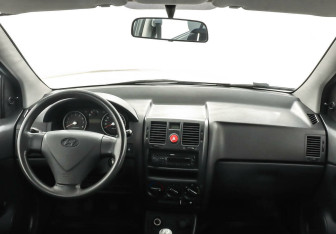 Подержанный автомобиль Hyundai Getz 2010 года (7 фото)
