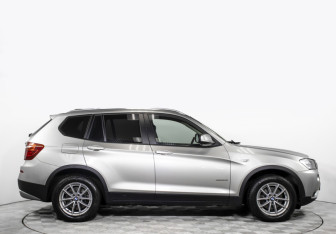 Подержанный автомобиль BMW X3 2012 года (4 фото)