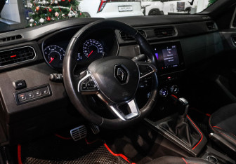 Подержанный автомобиль Renault Arkana 2021 года (13 фото)