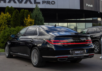 Подержанный автомобиль Genesis G90 2020 года (5 фото)
