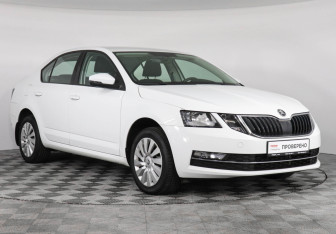 Подержанный автомобиль Skoda Octavia Liftback 2018 года (3 фото)