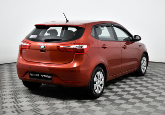 Подержанный автомобиль Kia Rio Hatchback 2014 года (5 фото)