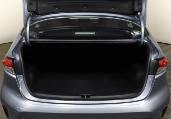 Подержанный автомобиль Toyota Corolla Sedan 2021 года (16 фото)