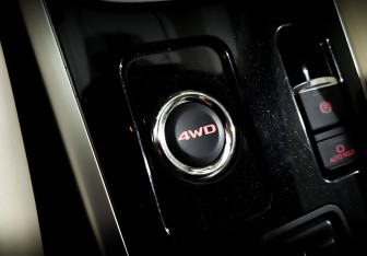 Подержанный автомобиль Mitsubishi Outlander 2020 года (27 фото)