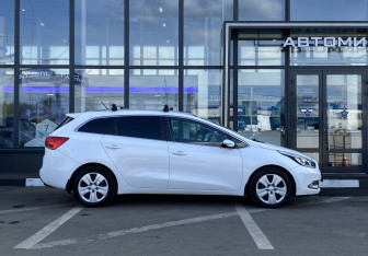 Подержанный автомобиль Kia Ceed Wagon 2014 года (4 фото)