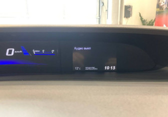 Подержанный автомобиль Honda Civic Sedan 2013 года (16 фото)