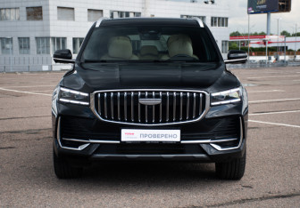 Подержанный автомобиль Geely Monjaro 2025 года (2 фото)