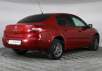 Подержанный автомобиль Renault Megane Sedan 2008 года (5 фото)