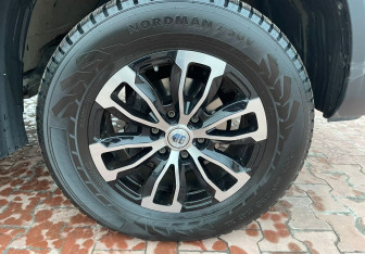 Подержанный автомобиль JAC T9 2024 года (9 фото)