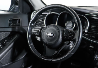 Подержанный автомобиль Kia Optima Sedan 2015 года (12 фото)