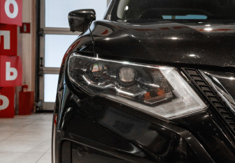 Подержанный автомобиль Nissan X-Trail 2021 года (31 фото)