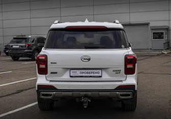 Подержанный автомобиль GAC GS8 2020 года (6 фото)