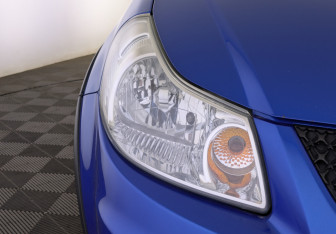 Подержанный автомобиль Suzuki SX4 Hatchback 2012 года (11 фото)