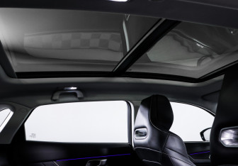 Подержанный автомобиль Changan UNI-K 2023 года (16 фото)