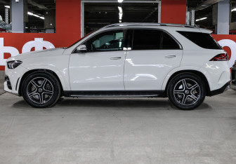 Подержанный автомобиль Mercedes-Benz GLE 2019 года (8 фото)