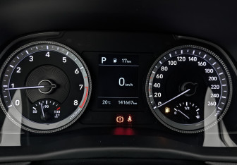 Подержанный автомобиль Hyundai Sonata 2020 года (16 фото)