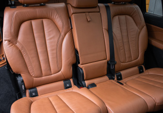 Подержанный автомобиль BMW X7 2019 года (10 фото)